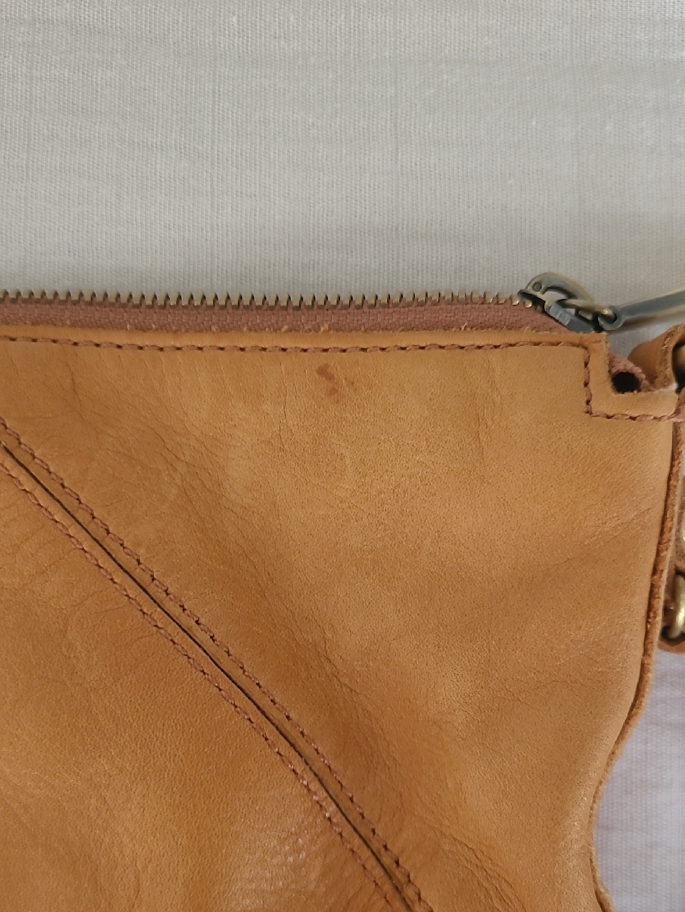 HOBO Crossbody - Picture 9 of 10